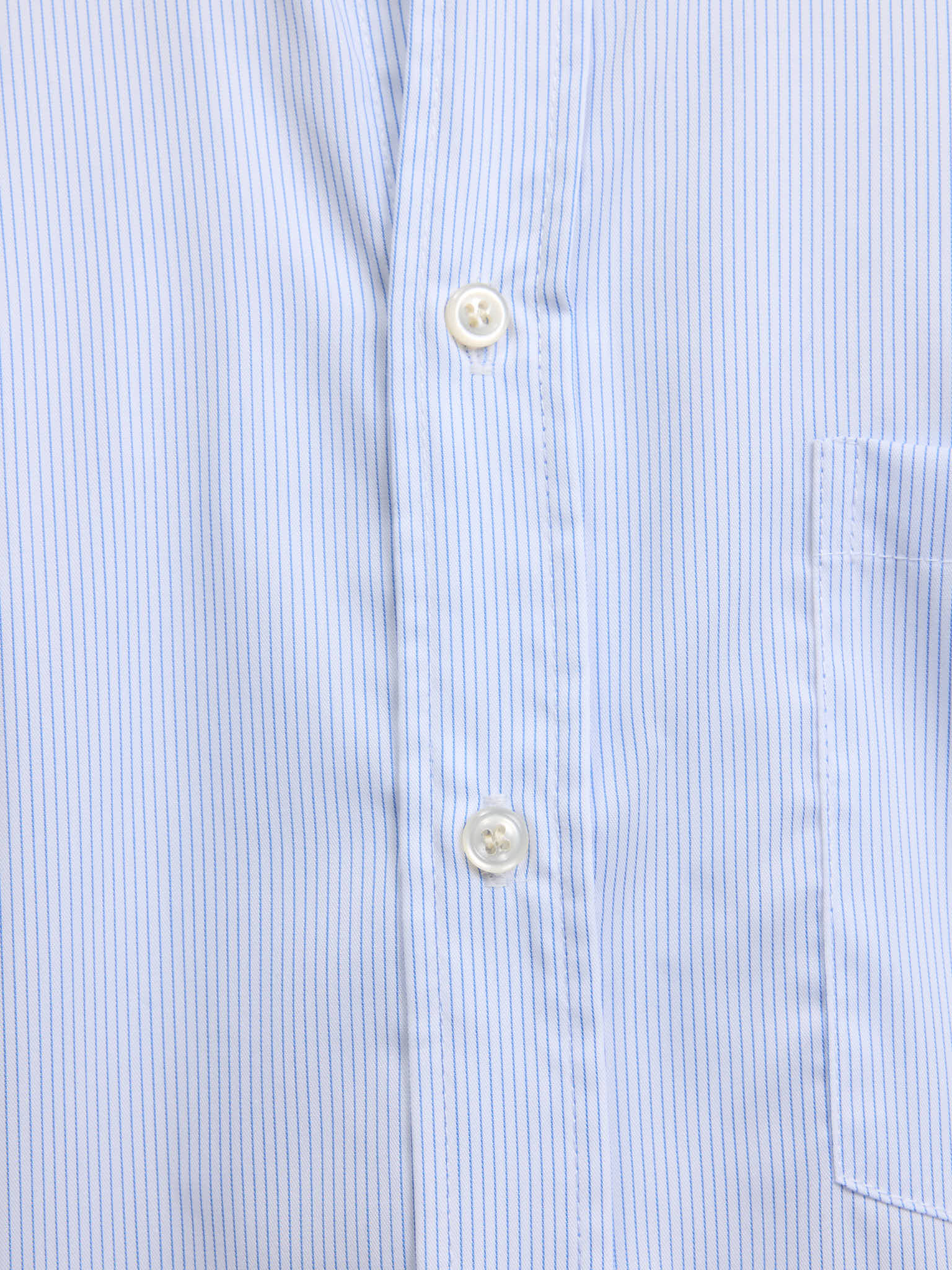 The classic striped shirt 7