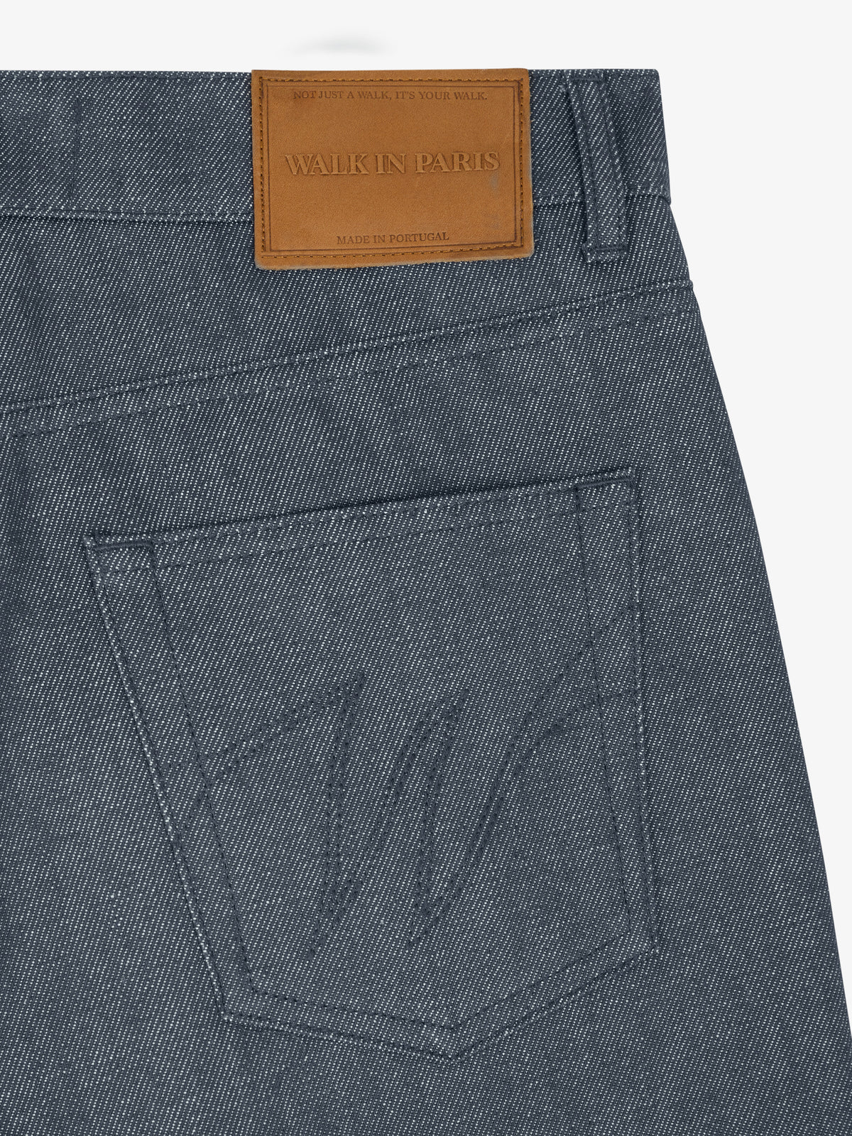 Le pantalon baggy en denim brut gris