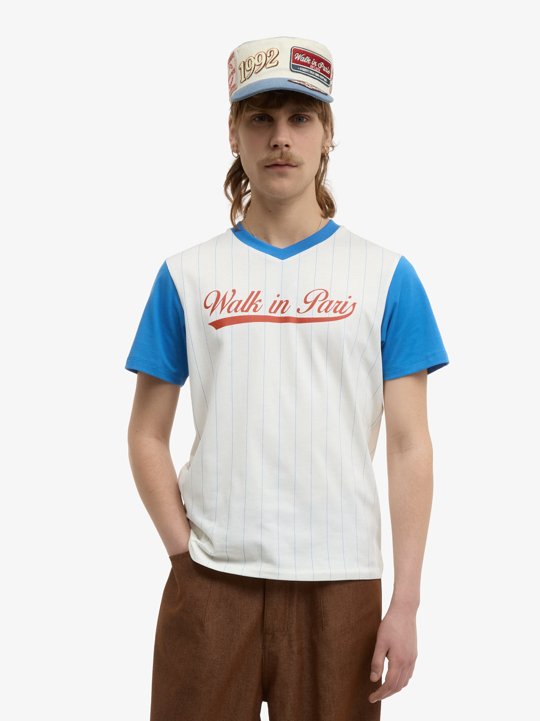 Le t-shirt col V Cleveland