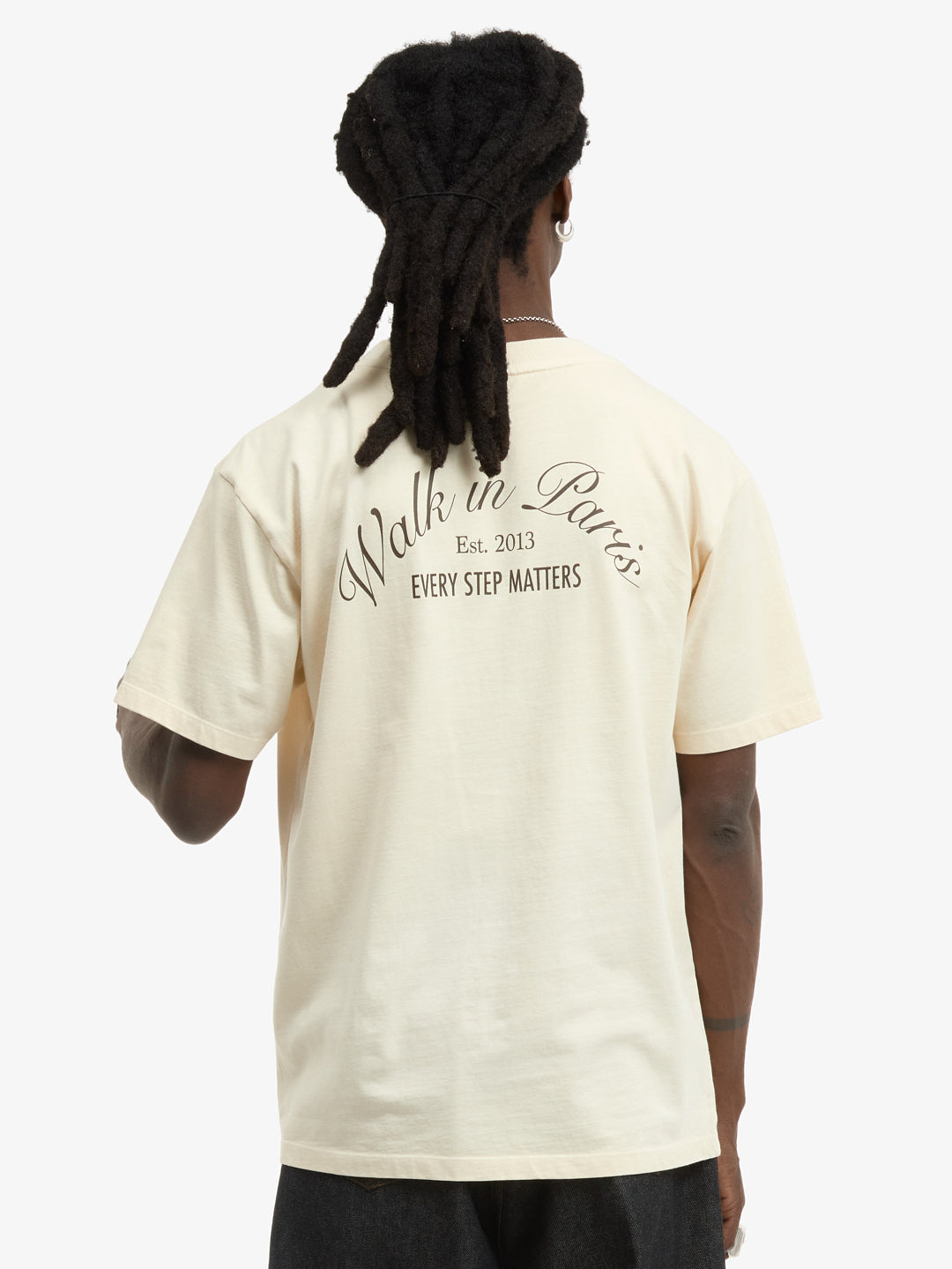 The beige Signature t-shirt 4