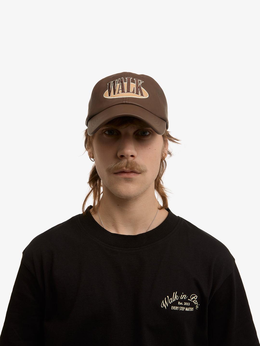 La casquette snapback marron
