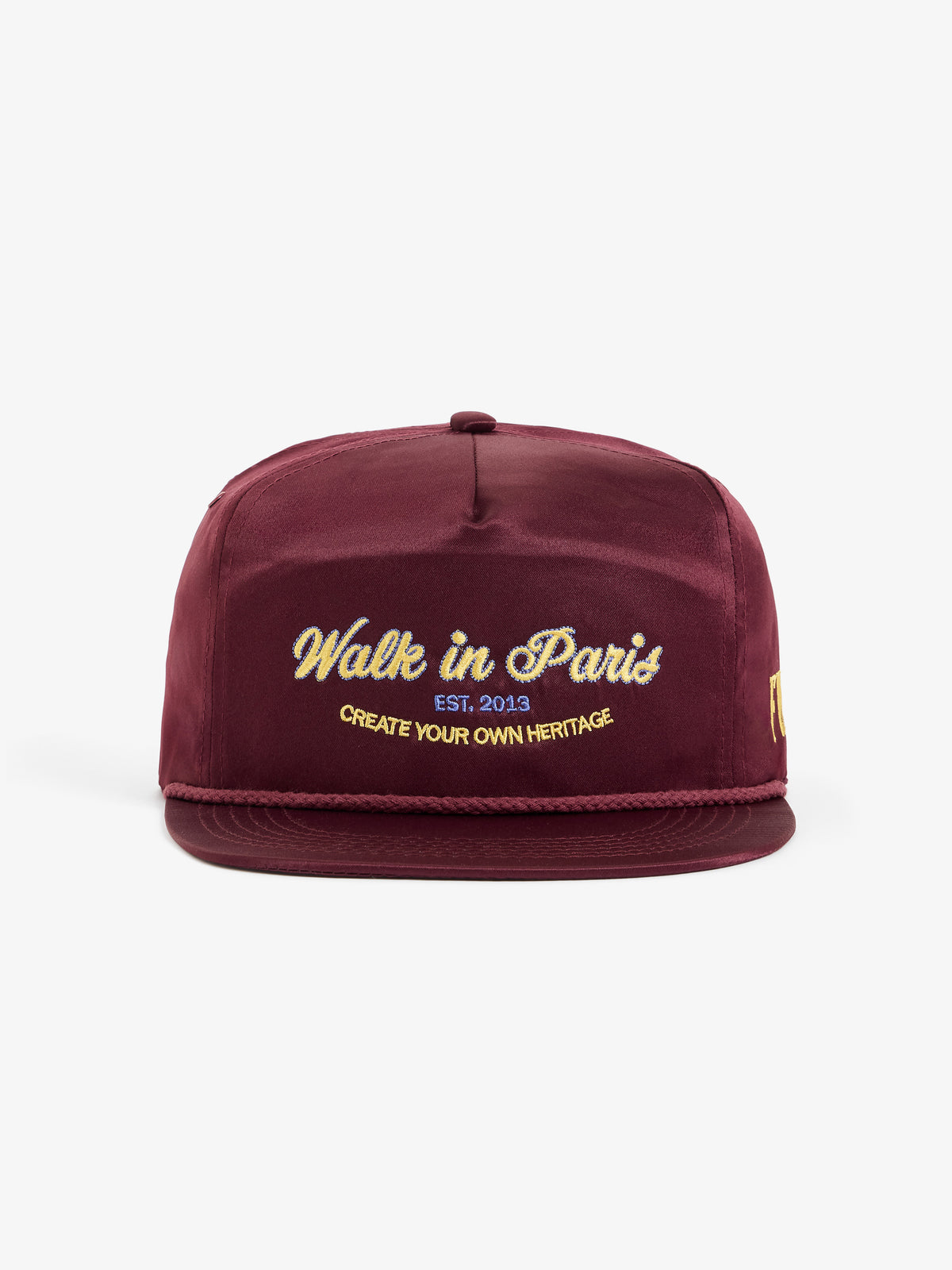 La casquette en nylon bordeaux