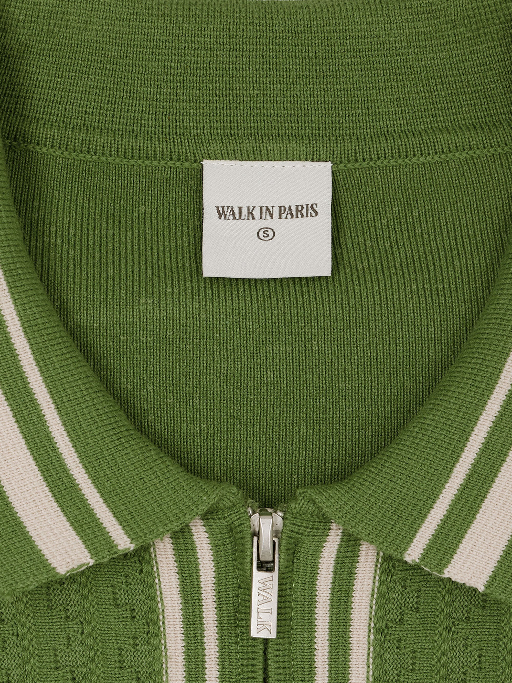 Le cardigan en maille vert émeraude 2